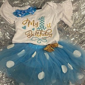Girls first birthday tutu outfit.